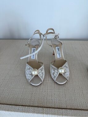 Jimmy Choo Ivory Floral Lace Sandals with Pearl Detail in Ivory/White